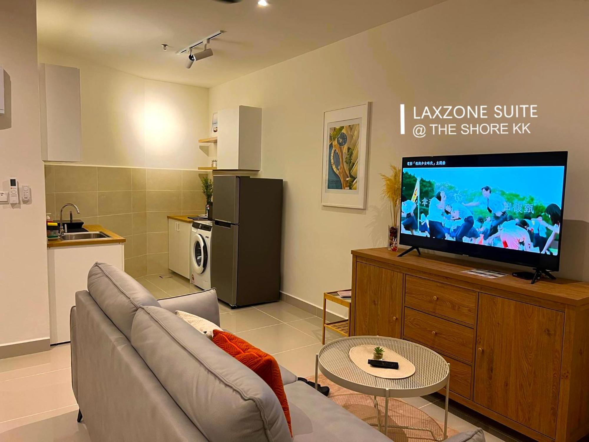 The Shore Cbd Kota Kinabalu By Laxzone Suite 외부 사진