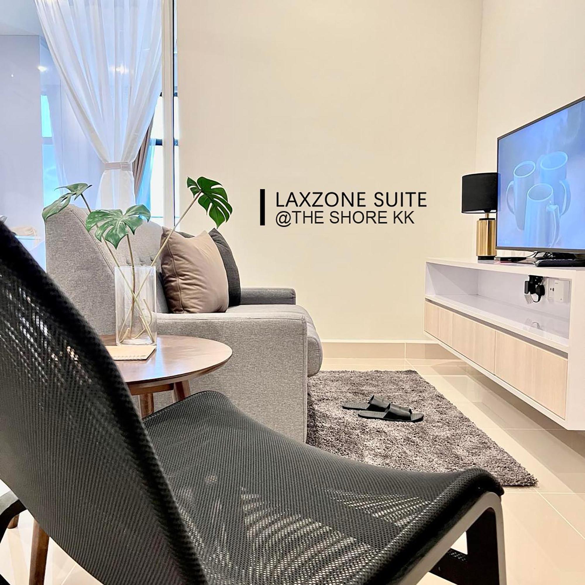 The Shore Cbd Kota Kinabalu By Laxzone Suite 외부 사진