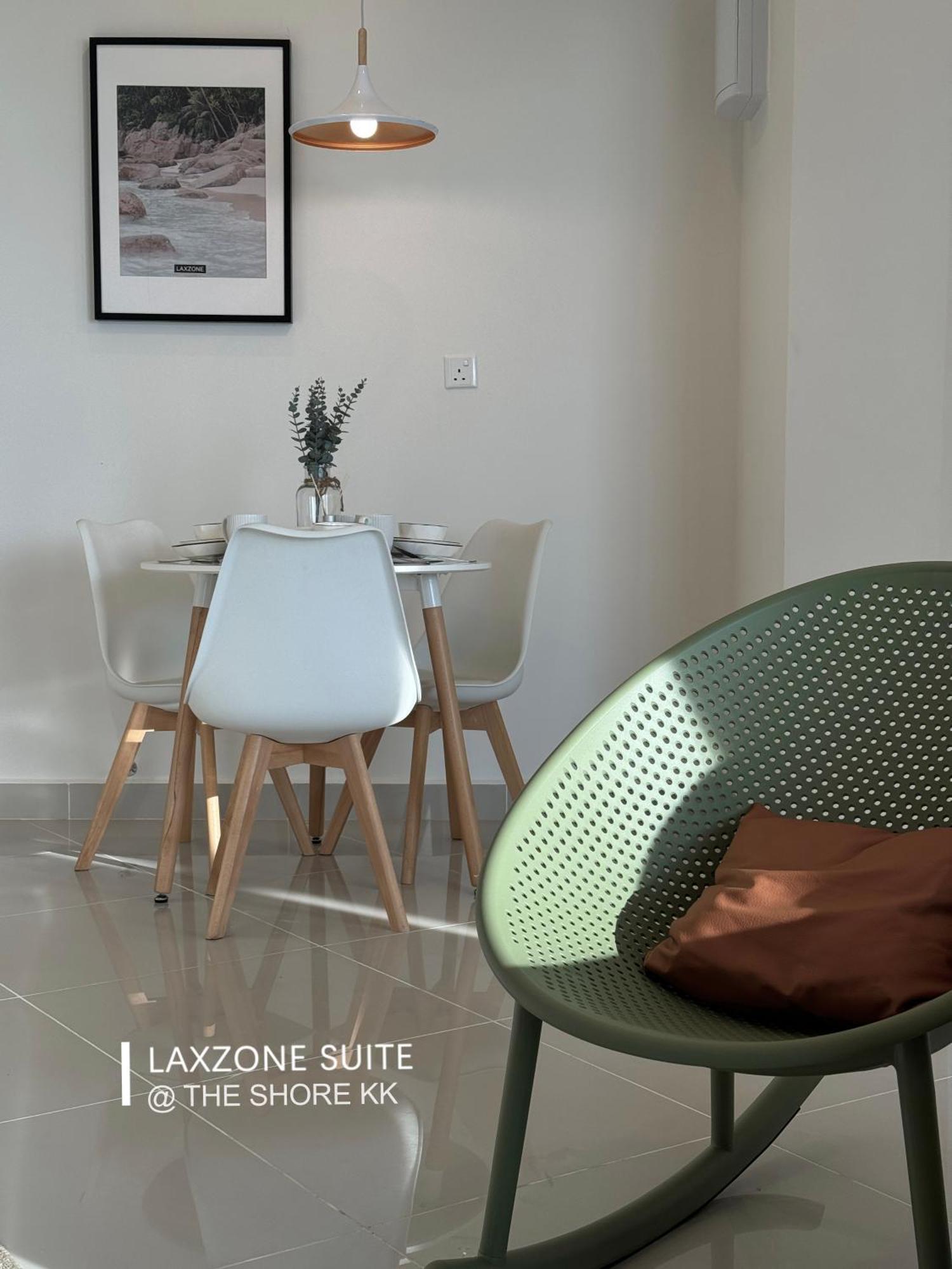 The Shore Cbd Kota Kinabalu By Laxzone Suite 외부 사진