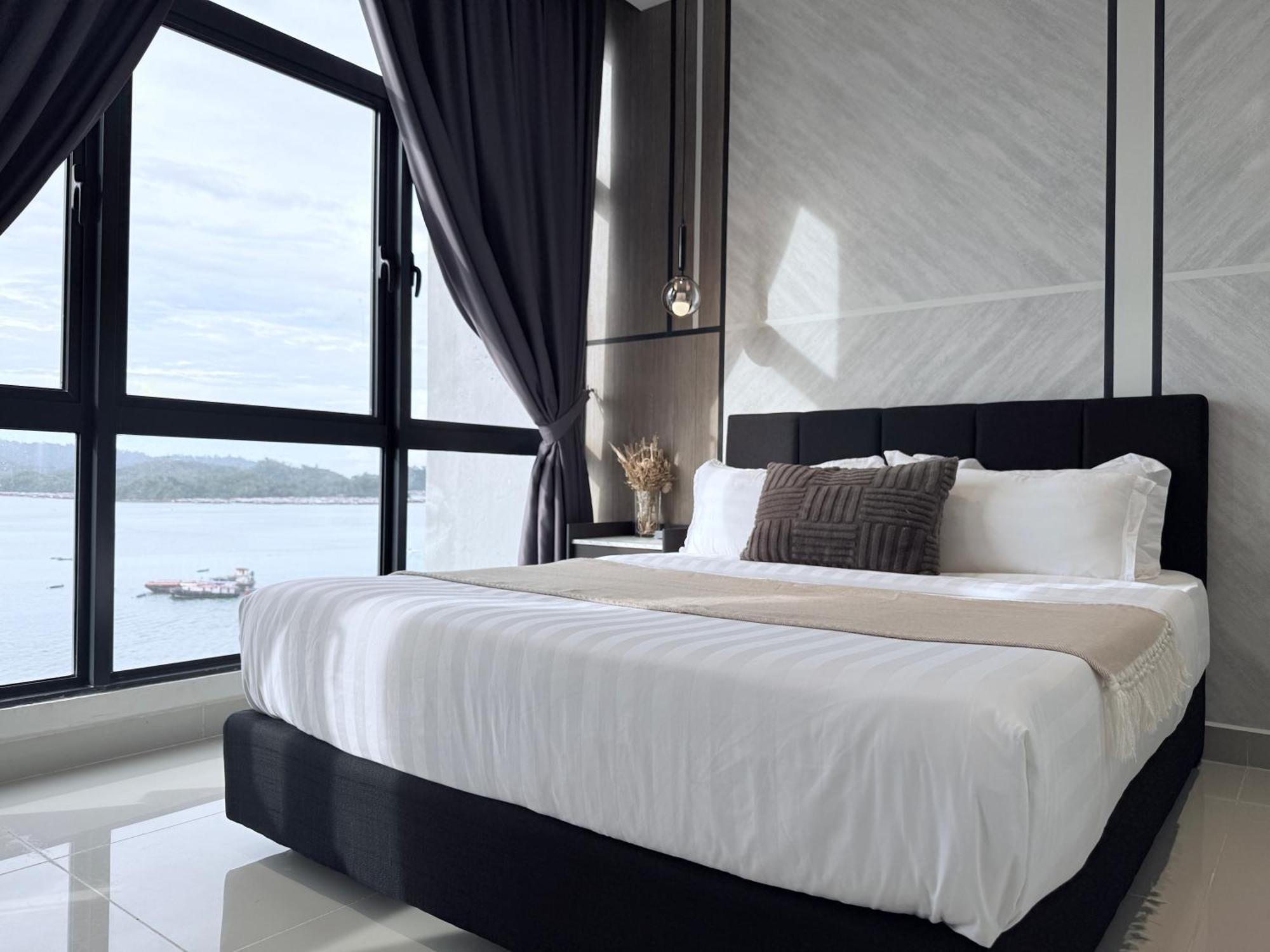The Shore Cbd Kota Kinabalu By Laxzone Suite 외부 사진